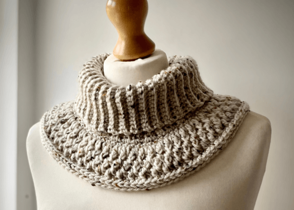🧶 Roll Neck Cowl Crochet Pattern 🧥✨