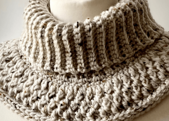 🧶 Roll Neck Cowl Crochet Pattern 🧥✨